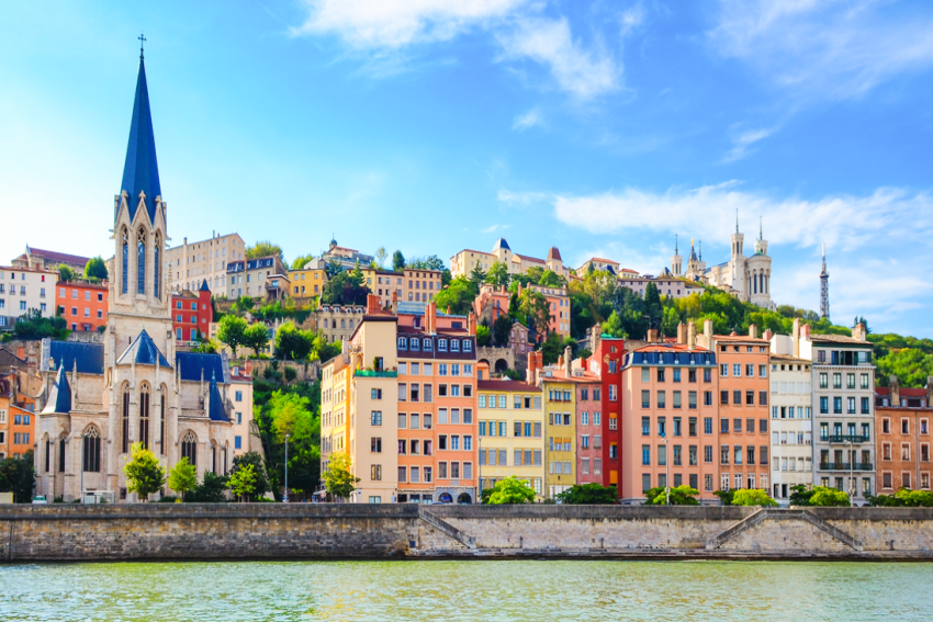 Les plus beaux endroits pour faire un shooting photo EVJF à Lyon
