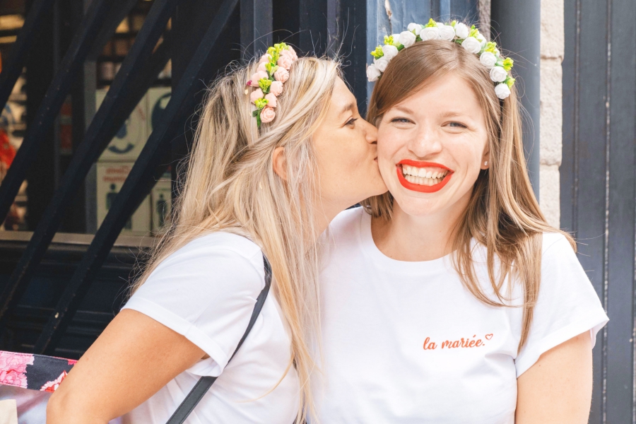 Shooting photo EVJF Lille - accessoires evjf - tee-shirt evjf Shooting photo EVJF Lille - accessoires evjf - tee-shirt evjf