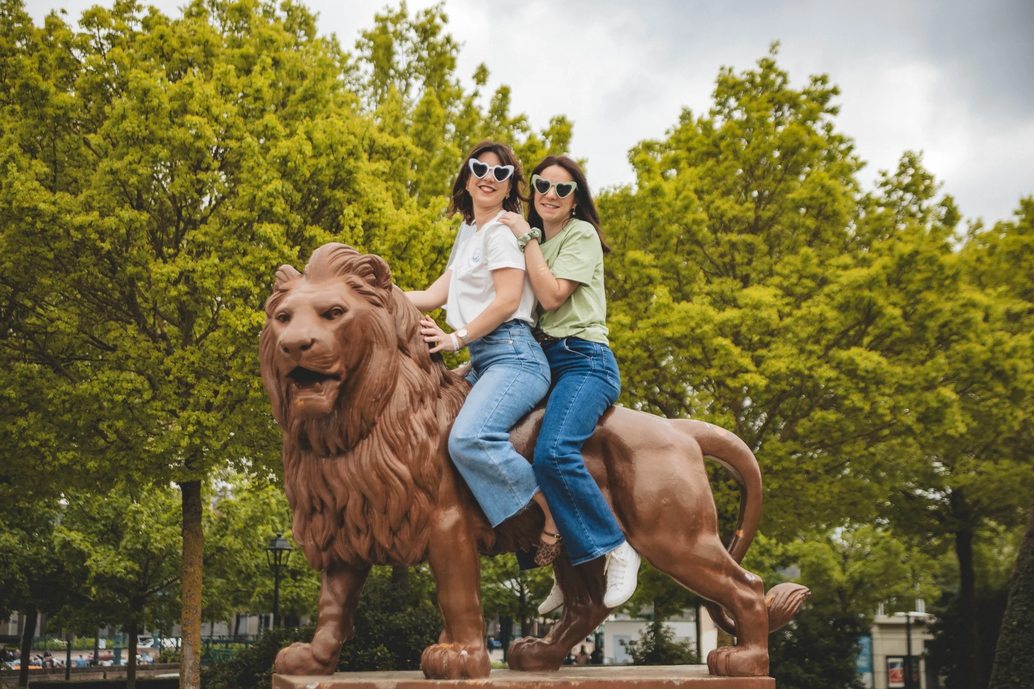 duo-evjf-angers-statue-lion